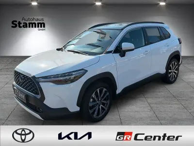Gebraucht Toyota Corolla Cross Team 197 PS (144 kW) 2022 Weiß SUV