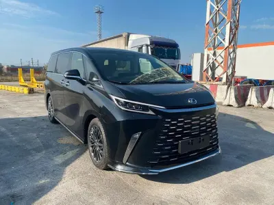 Neu Lexus LM350h Executive Line 250 PS (183 kW) 2025 Schwarz Van / Kleinbus