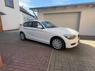 Gebraucht BMW 116 136 PS (100 kW) 2012 Weiß Kleinwagen