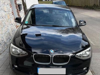 Gebraucht BMW 118 143 PS (105 kW) 2014 Schwarz Kleinwagen