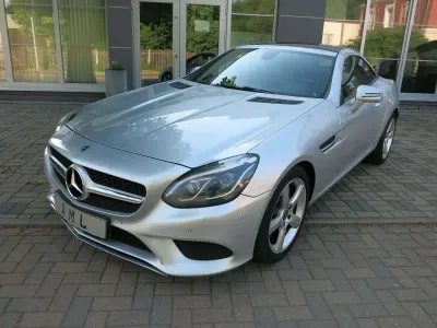 Gebraucht Mercedes SLC200 184 PS (135 kW) 2019 Iridiumsilber  metalliclack Cabrio