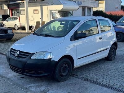 Gebraucht VW Fox Basis 60 PS (44 kW) 2010 Candyweiß Kleinwagen
