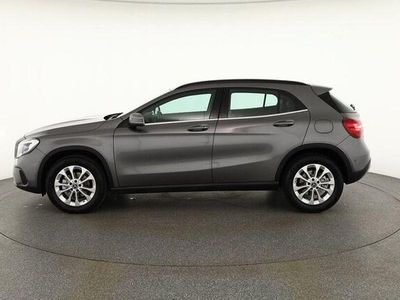 Usata Mercedes GLA200 Style 156 CV (114 kW) 2018 Grigio SUV