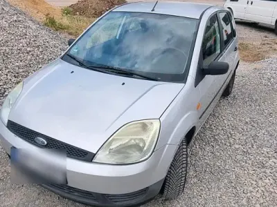 Gebraucht Ford Fiesta 2004 Silber Kleinwagen