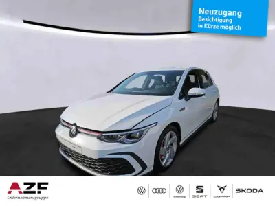Gebraucht VW Golf VIII GTI 245 PS (180 kW) 2024 Pure white Limousine
