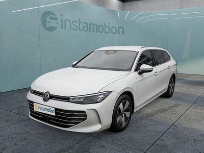 Gebraucht VW Passat Business 150 PS (110 kW) 2024 Weiß Van / Kleinbus