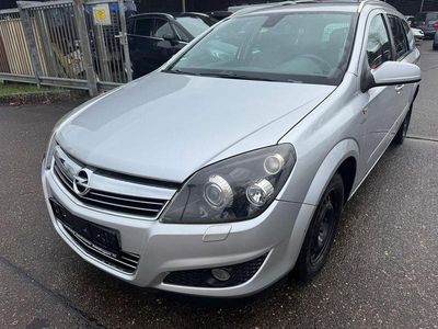 Gebraucht Opel Astra Innovation 110 PS (80 kW) 2009 Silber Limousine