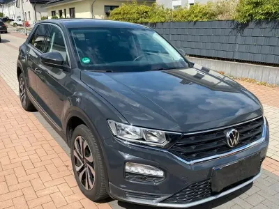 Gebraucht VW T-Roc Active 110 PS (80 kW) 2021 Grau SUV