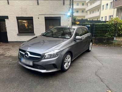 Grau Gebraucht 2016 Mercedes A200 Coupé | 12.000 € (Fairer Preis)