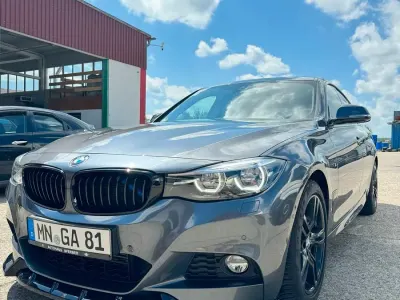 Gebraucht BMW 318 Comfort Edition 150 PS (110 kW) 2021 Grau Limousine