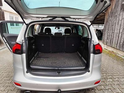 Opel Zafira Tourer