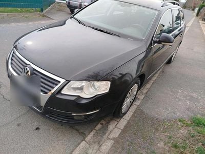 Gebraucht VW Passat 140 PS (102 kW) 2010 Schwarz Limousine