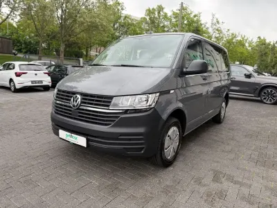 Gebraucht VW Transporter 150 PS (110 kW) 2022 Grau Van