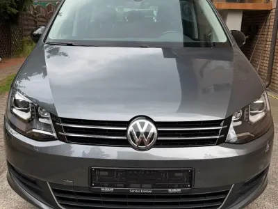 Gebraucht VW Sharan IQ Drive 150 PS (110 kW) 2019 Grau Van / Kleinbus