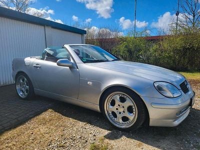 Usata Mercedes SLK230 197 CV (144 kW) 1997 Argento Cabrio