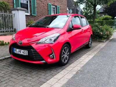 Gebraucht Toyota Yaris Club 111 PS (81 kW) 2019 Super red 5 Kleinwagen