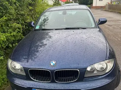 Gebraucht BMW 118 Lifestyle 143 PS (105 kW) 2010 Blau Kleinwagen