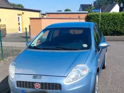 Gebraucht Fiat Grande Punto 95 PS (69 kW) 2007 Blau Kleinwagen