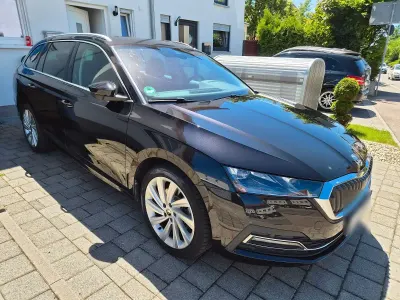Gebraucht Skoda Octavia Ambition 204 PS (150 kW) 2021 Schwarz Kombi