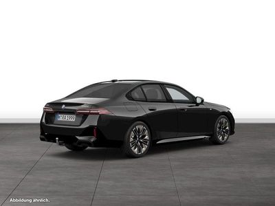 Gebraucht BMW 520 M Sport 197 PS (144 kW) 2025 Schwarz Limousine