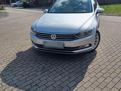 Gebraucht VW Passat Comfortline 179 PS (131 kW) 2018 Silber Kombi