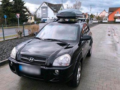 Gebraucht Hyundai Tucson 141 PS (103 kW) 2008 Schwarz SUV