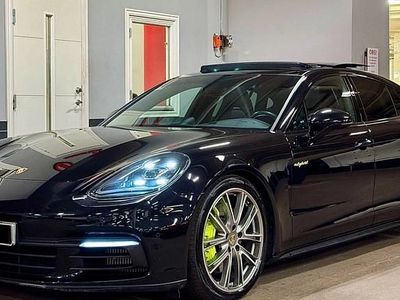 Porsche Panamera 4