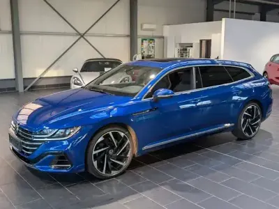 Usata VW Arteon R-line 280 CV (205 kW) 2023 Blu Berlina