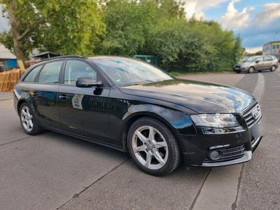 Schwarz Gebraucht 2011 Audi A4 Ambition Kombi | 6.250 € (Guter Preis)