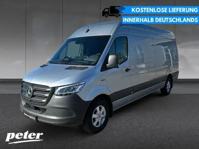 Begagnad Mercedes 320 150 kW (204 HK) 2024 Silver Minibuss