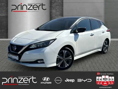 Gebraucht Nissan Leaf 110 kW (150 PS) 2021 Pearl white/black m Kleinwagen