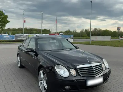 Gebraucht Mercedes E280 190 PS (139 kW) 2006 Schwarz Limousine
