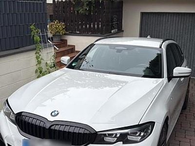 Gebraucht BMW 320 M Sport 190 PS (139 kW) 2021 Weiß Kombi