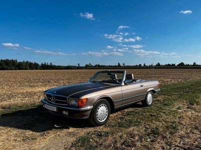 Gebraucht Mercedes 560 231 PS (169 kW) 1987 Braun Cabrio