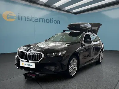 Neu BMW 520 197 PS (144 kW) 2026 Schwarz Kombi