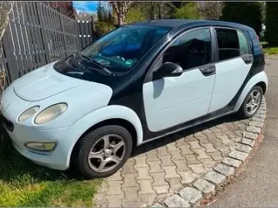 Używany Smart ForFour 64 KM (47 kW) 2005 Czarny Hatchback