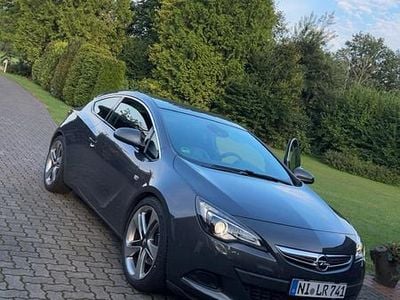 Opel Astra GTC