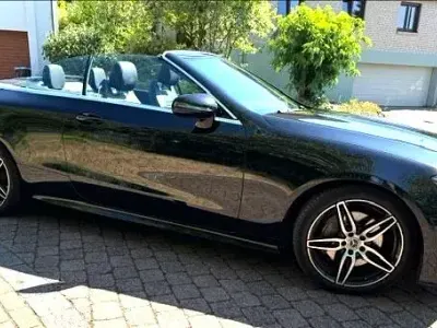 Gebraucht Mercedes E220 194 PS (142 kW) 2018 Schwarz Cabrio