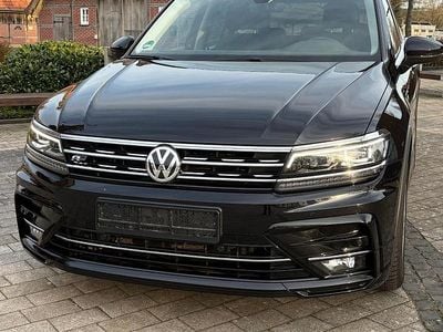 Gebraucht VW Tiguan Highline 150 PS (110 kW) 2020 Schwarz SUV