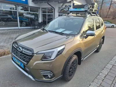 Gebraucht Subaru Forester Comfort 150 PS (110 kW) 2024 Autumn green tap SUV
