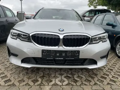 Gebraucht BMW 320 Advantage 190 PS (139 kW) 2020 Silber Kombi