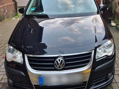 VW Touran Cross