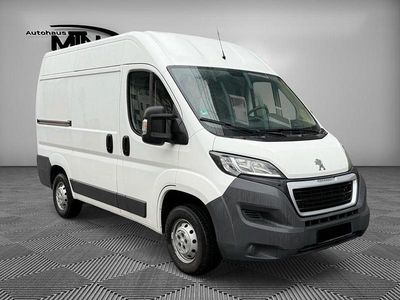 Gebraucht Peugeot Boxer 131 PS (96 kW) 2017 Weiß Van
