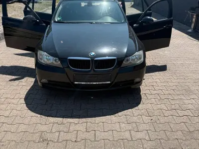 Gebraucht BMW 320 163 PS (119 kW) 2006 Schwarz Kombi