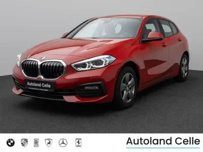 Gebraucht BMW 118 Sport Line 150 PS (110 kW) 2022 Melbourne red metallica75 Kleinwagen