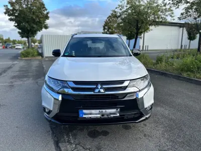 Gebraucht Mitsubishi Outlander Edition 150 PS (110 kW) 2018 Weiß SUV