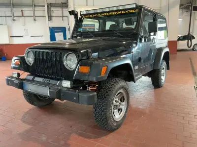 Gebraucht Jeep Wrangler Sport 118 PS (86 kW) 1999 Schwarz SUV