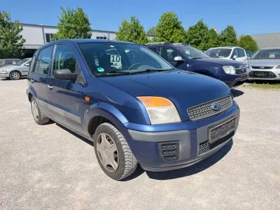 Begagnad Ford Fusion 80 HK (58 kW) 2006 Blå Halvkombi