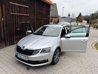 Usata Skoda Octavia Soleil 150 CV (110 kW) 2019 Argento Station wagon