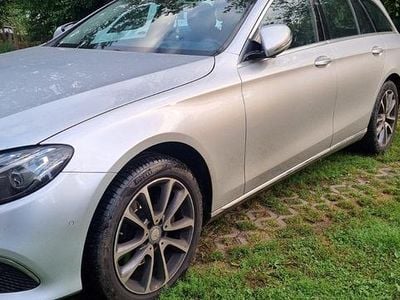 Mercedes E220